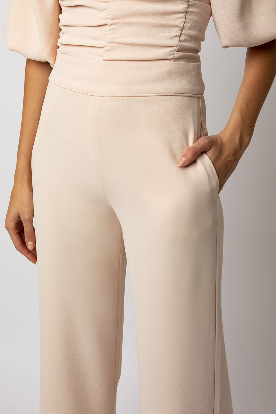 calça pantalona longa