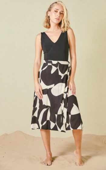Saia_Viscose_Maxi Preto_Pitaia Rio_frente2